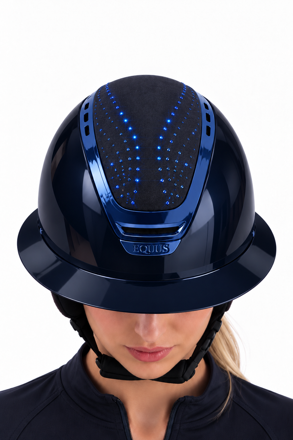 Reithelm Lite Wing Diamond mit breitem Schirm