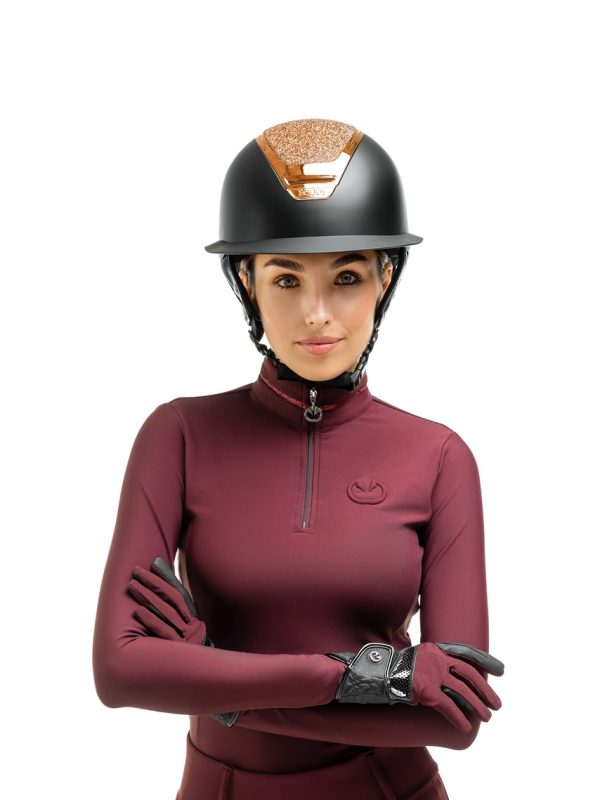 kask jeździecki szeroki daszek